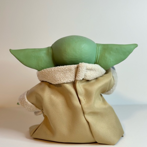 Star Wars Mandalorian Baby Yoda Grogu The Child Animatronic Toy Works - Picture 7 of 12